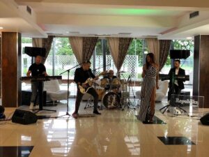 Bend za svadbe i proslave Beograd - Republika bend